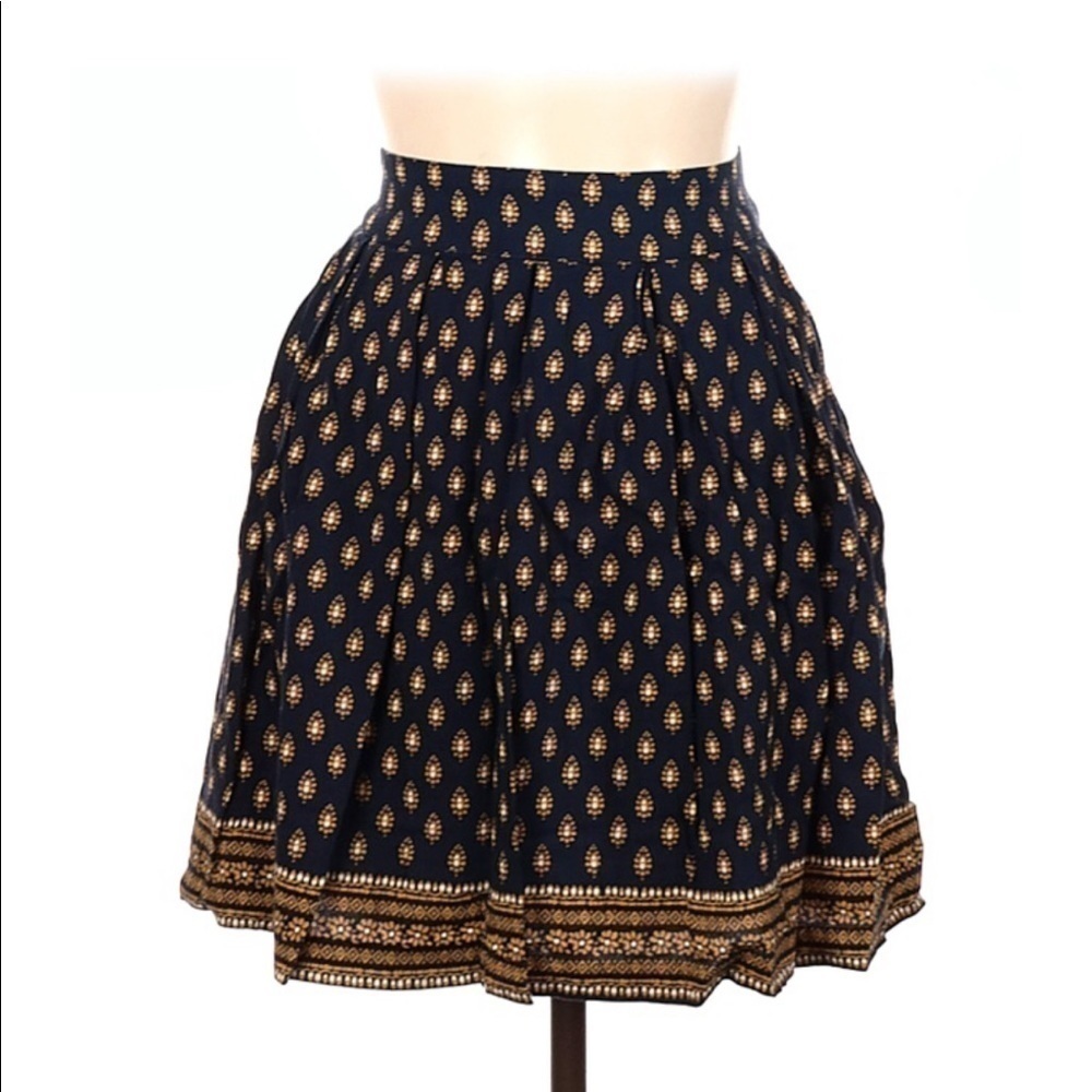 GAP skirt